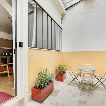 Pick A Flat's In Montmartre - Rue Des