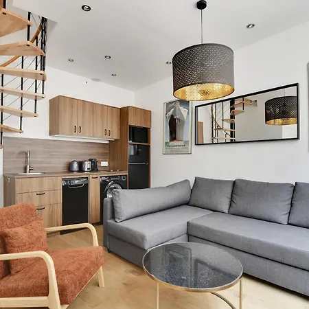 Pick A Flat's In Montmartre - Rue Des