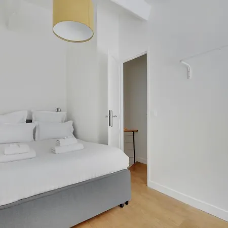 Pick A Flat's In Montmartre - Rue Des Paris